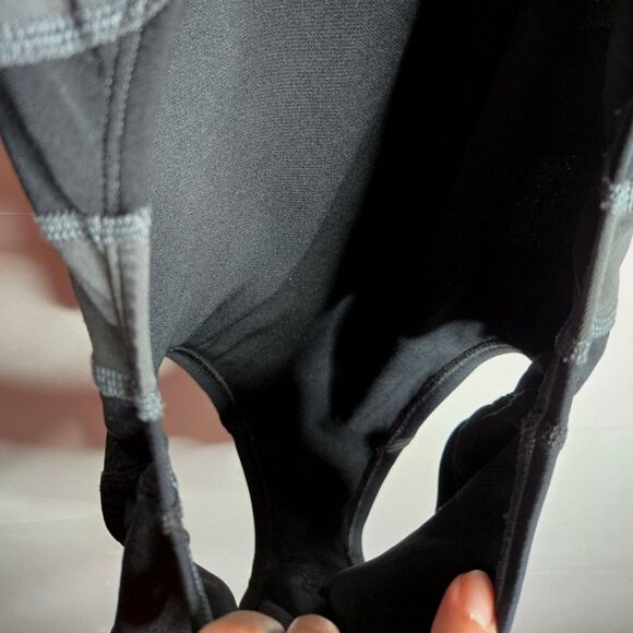 Nike Swim HydraStrong Women's Racerback Onepiece Sporty Swimsuit Size 32 | 6 | M - Picture 7 of 8